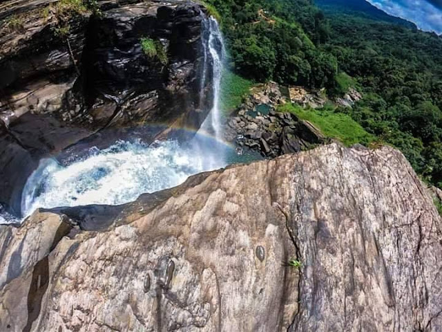 පහන් ලක්ෂයක් ආලෝකවූ - ලක්ෂපාන දිය කොමළී ☘️🍃🎋🧗🏻‍♀️🧗🏾‍♂️ (Lakshapana Diya Ella - Lakshapana Fall) - Your Choice Way