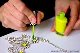 Maria Just Do It: Spring DIY neon necklace