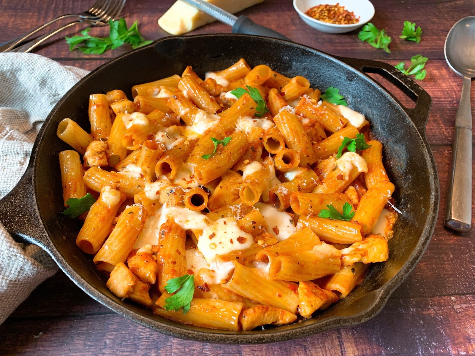 Chicken and Rigatoni with Spicy Marinara and Mozzarella