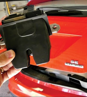 https://autokeyreplacementsanantonio.com/emergency-trunk-opening/