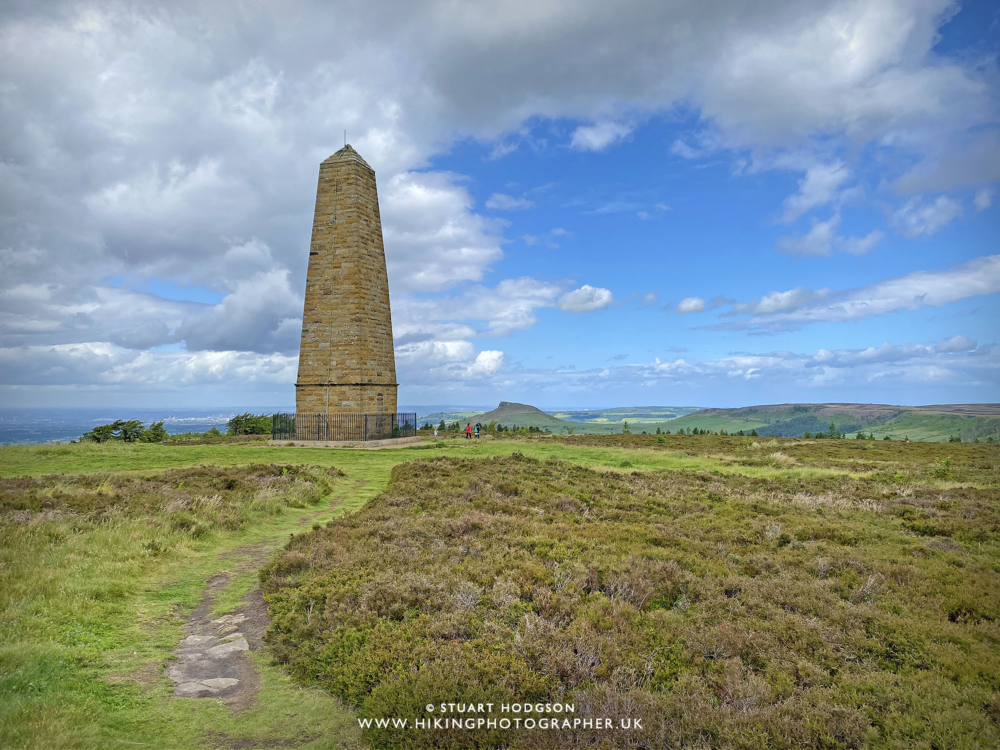Captain cooks monument Roseberry Topping walk cleveland way