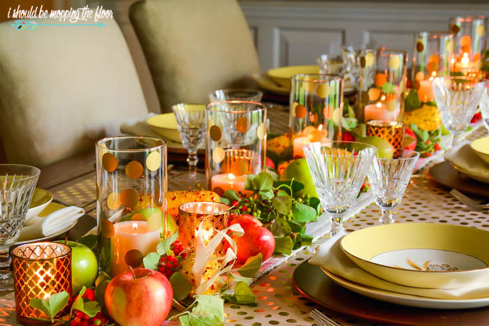 Fall Dining Table Decor Ideas | i should be mopping the floor