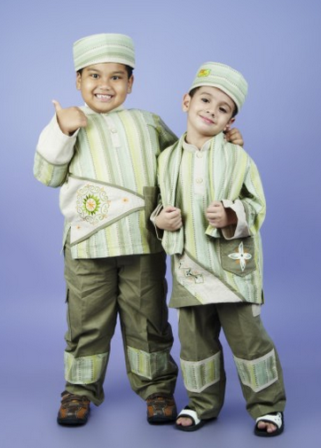 Baju lebaran anak laki-laki