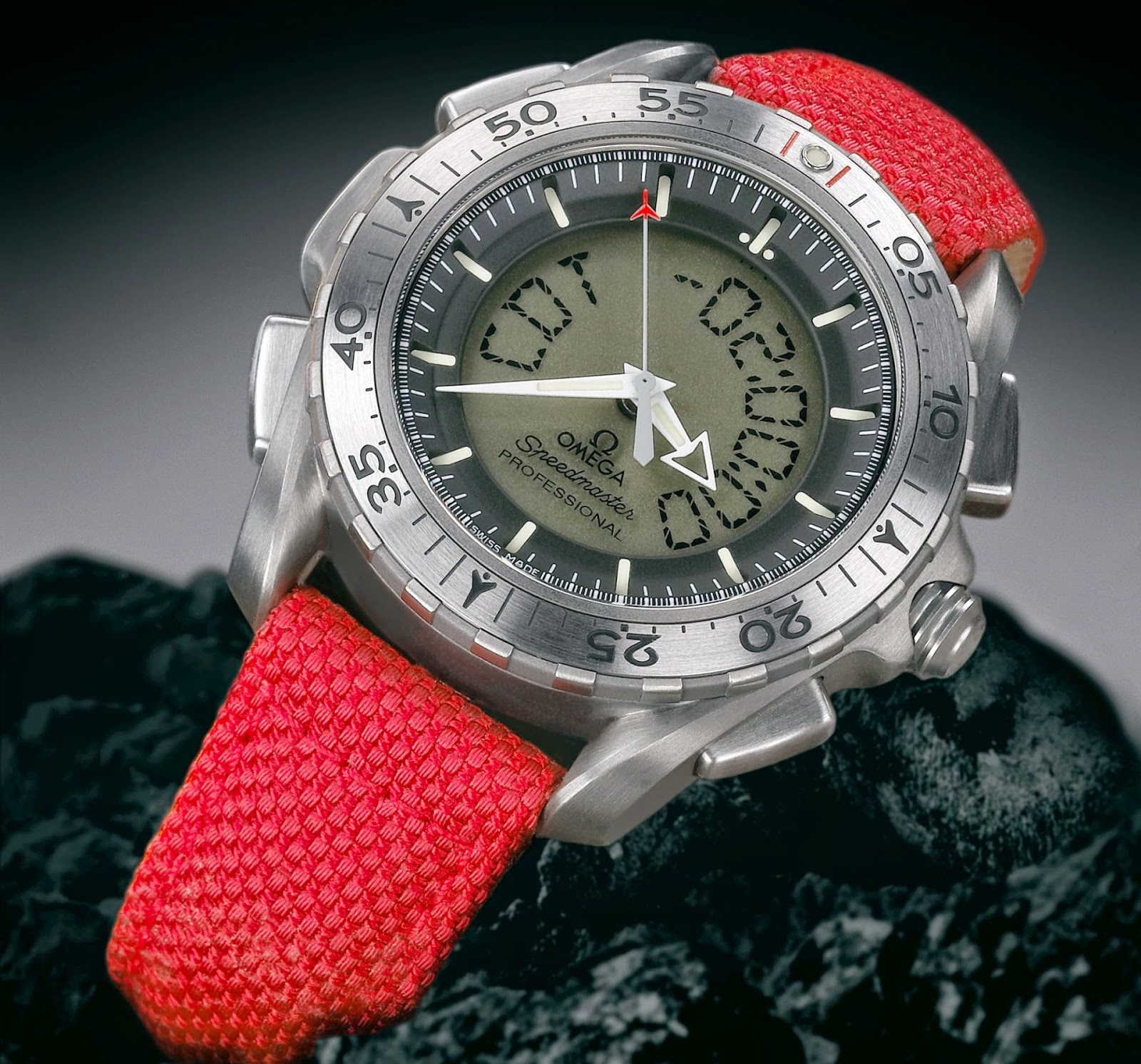 OMEGA Speedmaster Professional X-33