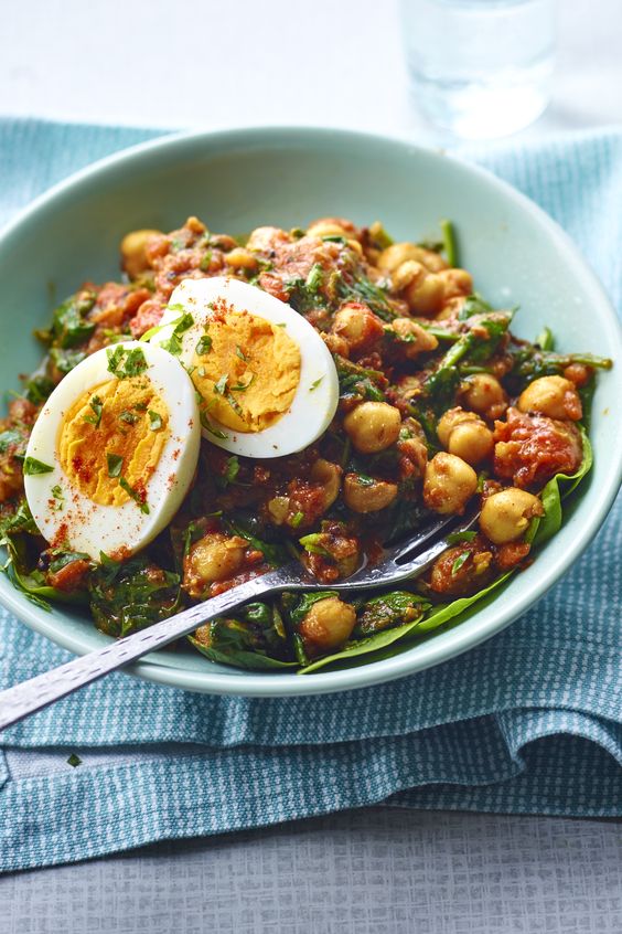 Chickpea, spinach and egg curry