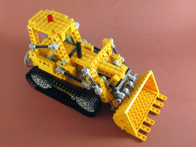 Set LEGO Technic 856 Bulldozer