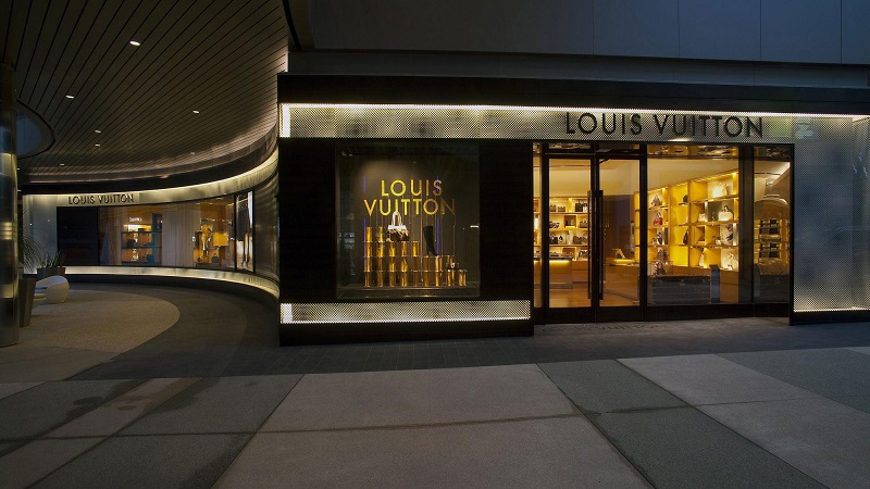 Pela primeira vez na história, Louis Vuitton inaugura café e restaurante  grifados