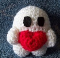 PATRON MONSTRUO CORAZON AMIGURUMI 2327