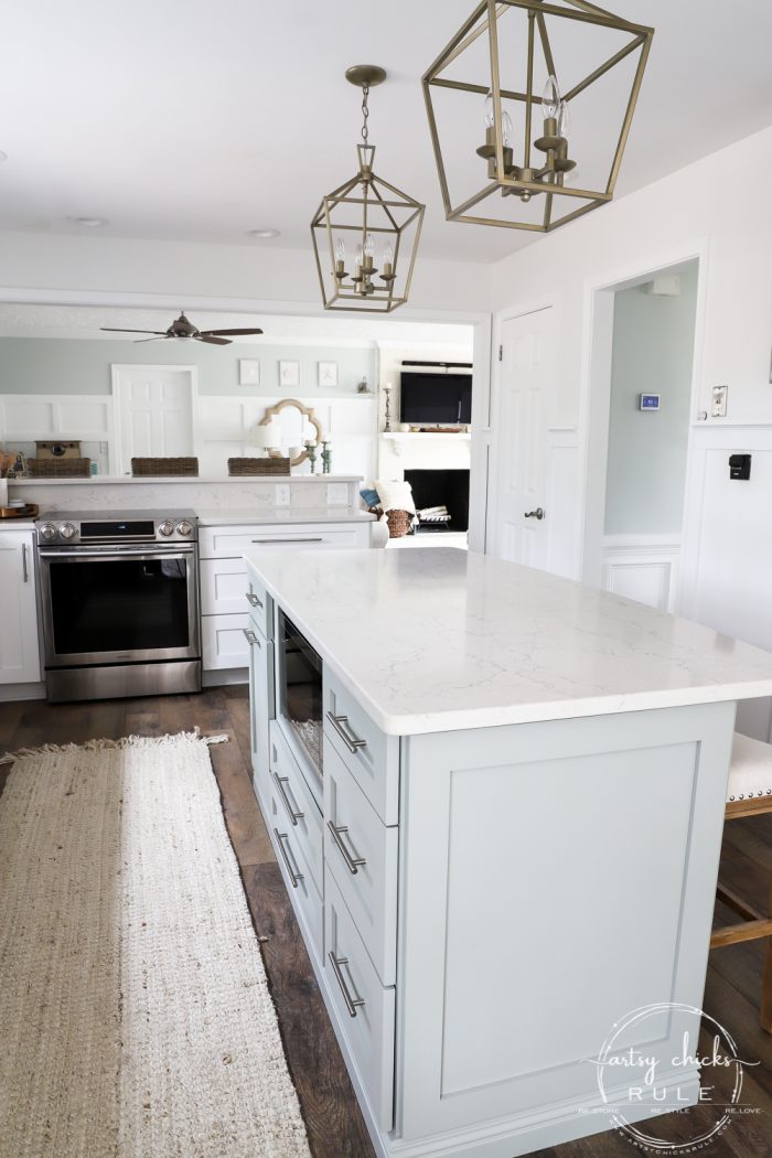 Expanding Kitchen Island Hides a Lot of Functions