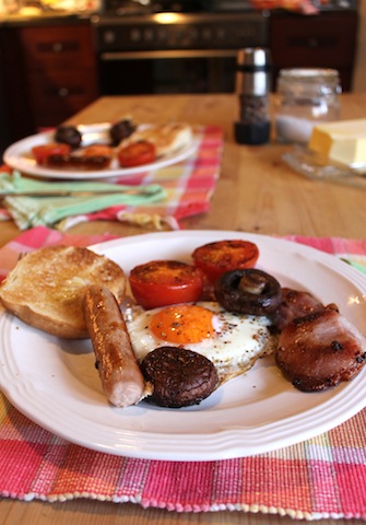 Food Lust People Love: Full English Fry-up is a quick, easy and delicious one-pan breakfast that includes all the traditional parts - bacon, sausage, tomatoes, mushrooms and eggs.