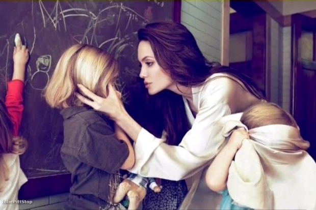 Styleizatious Stylebook Vanity Fair s Cover Girl Angelina Jolie