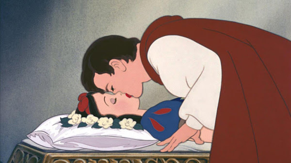 «Cancel culture»: le baiser non consenti dans Blanche-Neige crée la polémique aux États-Unis