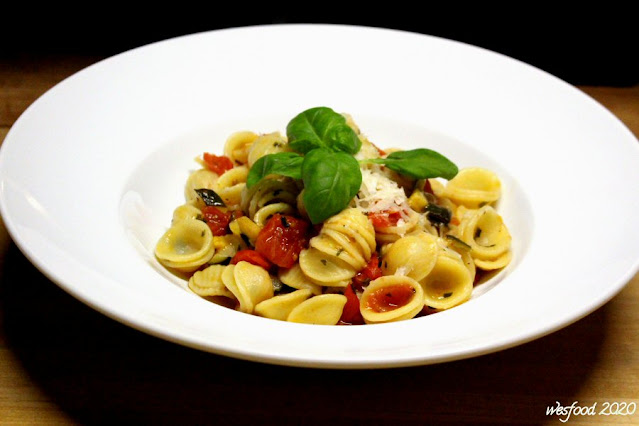 WesFood - Herr Westerhausen kocht ...: Orecchiette mit Tomaten und ...
