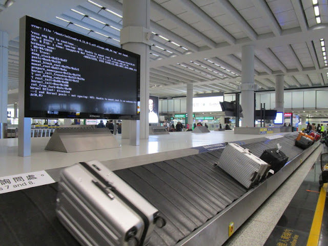 香港国際空港　荷物受け取り