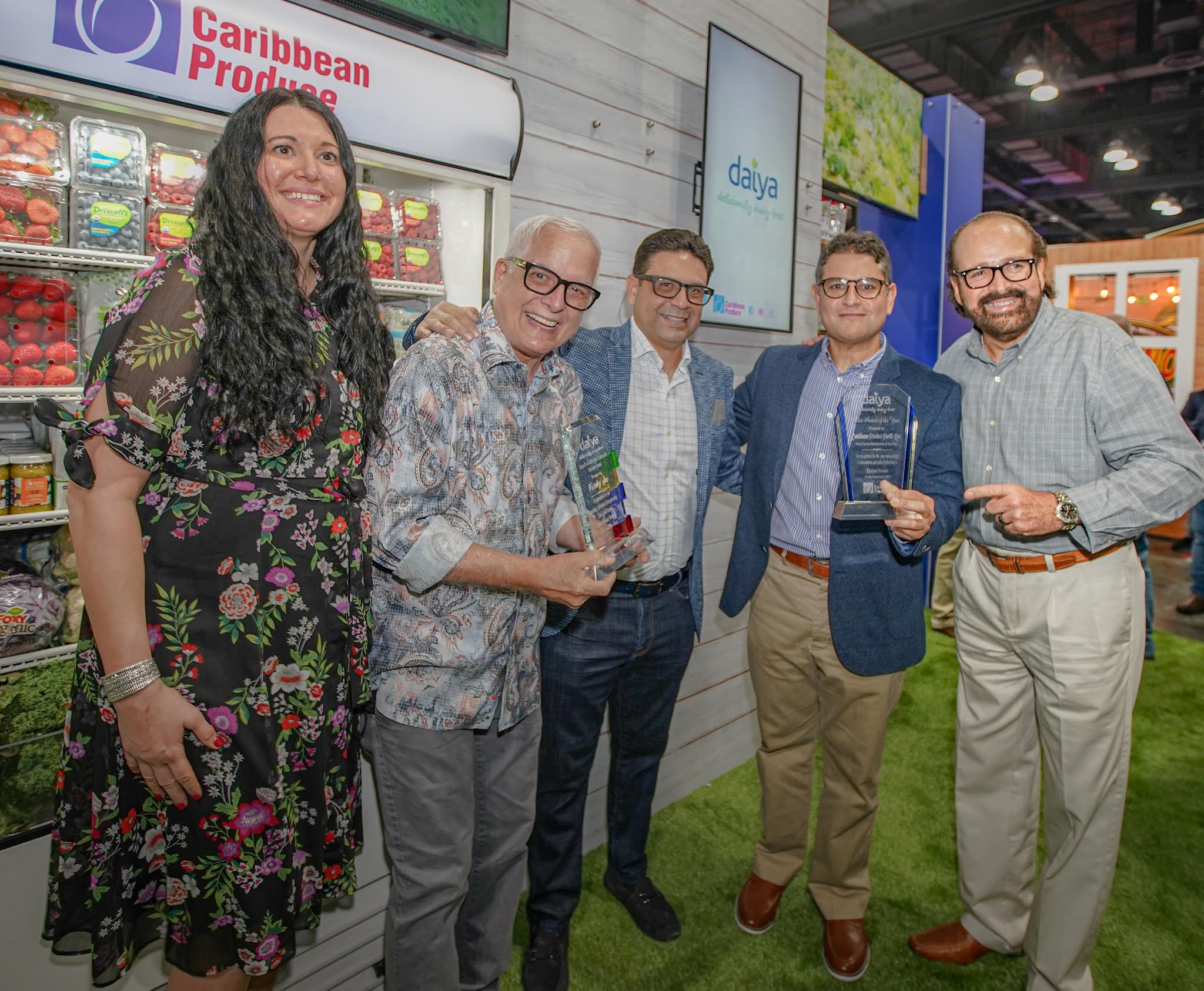 Caribbean Produce Exchange recibe reconocimientos en MIDA Empresarios Magazine