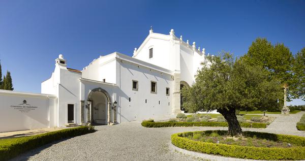 Primeiro hotel 5 estrelas de Évora (Portugal) ocupa antigo convento construído em 1412