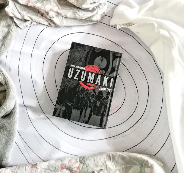 RECENZIE: Uzumaki (Spiral into Horror) de Junji Ito