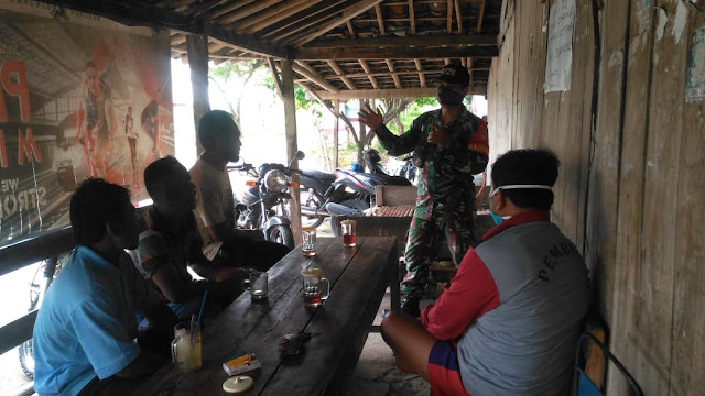 Babinsa Brojol Minta Warga Tidak Berkerumun, Harus Jaga Jarak