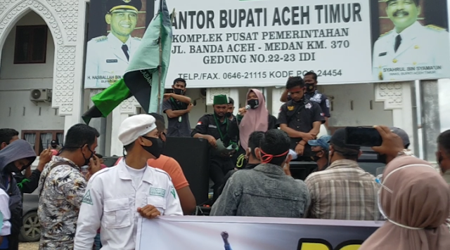 Efek Bimtek Meluas, Sejumlah Massa Demo di Kejari dan Kantor Bupati Aceh Timur September 16, 2020