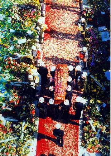 Ayrton Senna: Fotos Velorio e Enterro de Ayrton Senna