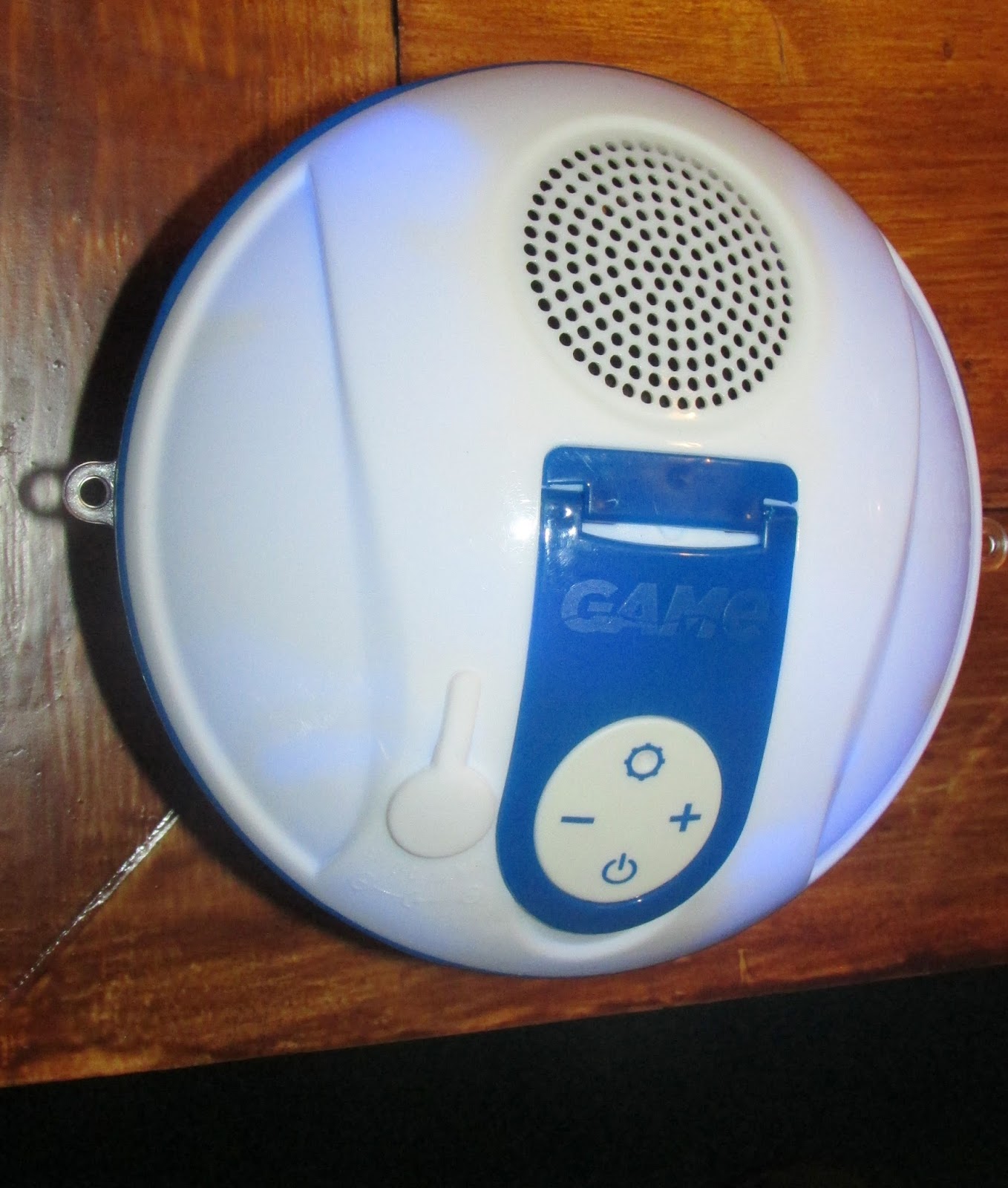 Heck Of A Bunch GAME's Bluetooth Speaker and Underwater Light Show