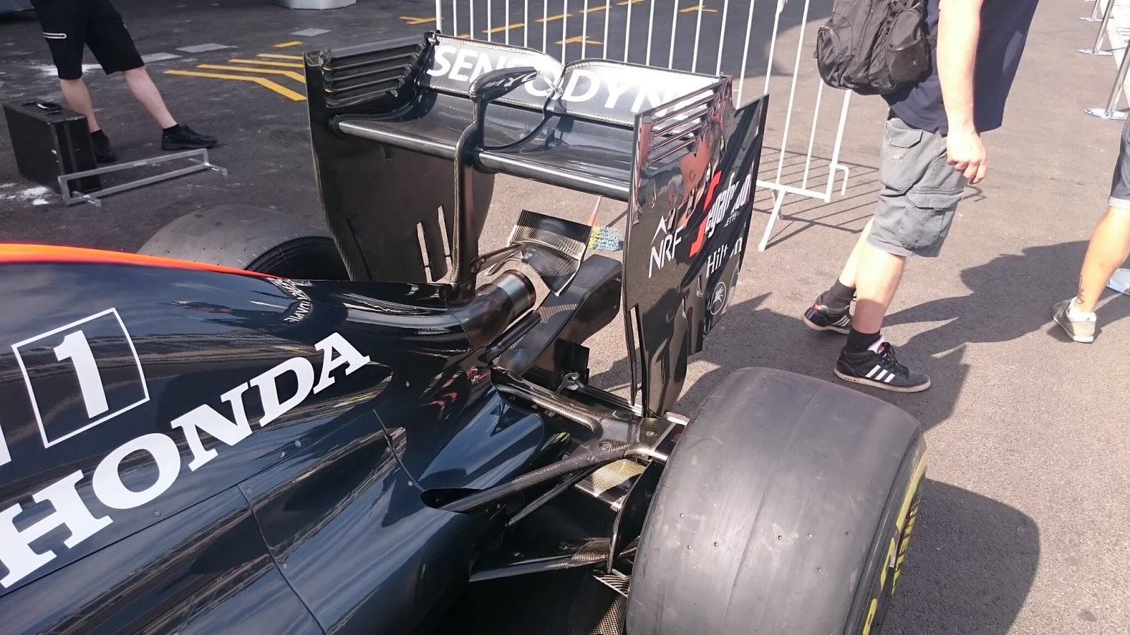 La vecchia ala posteriore della Mclaren