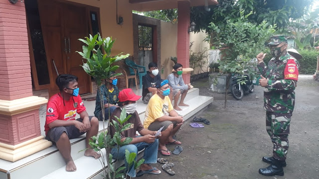 Babinsa Koramil  Jogonalan Tak Henti Hentinya Sosialisasi Cegah Covid 19 