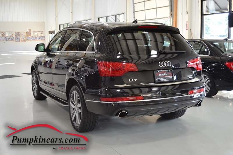 SUPER EQUIPPED AUDI Q7 w/ 3RD ROW SEATING!!