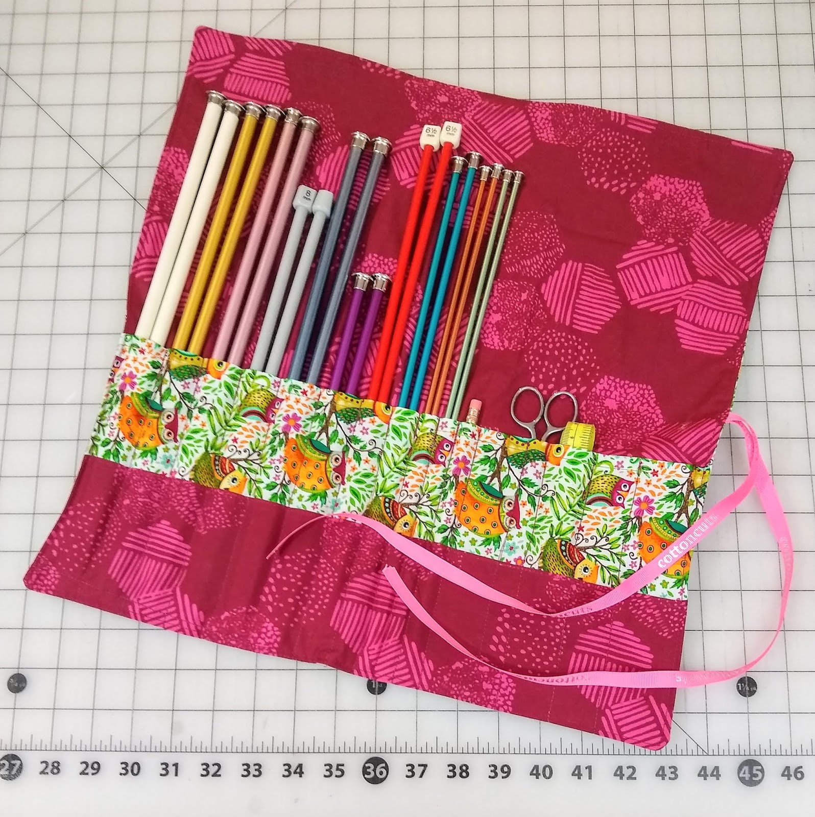 Adventurous Quilter Knitting Needle Roll