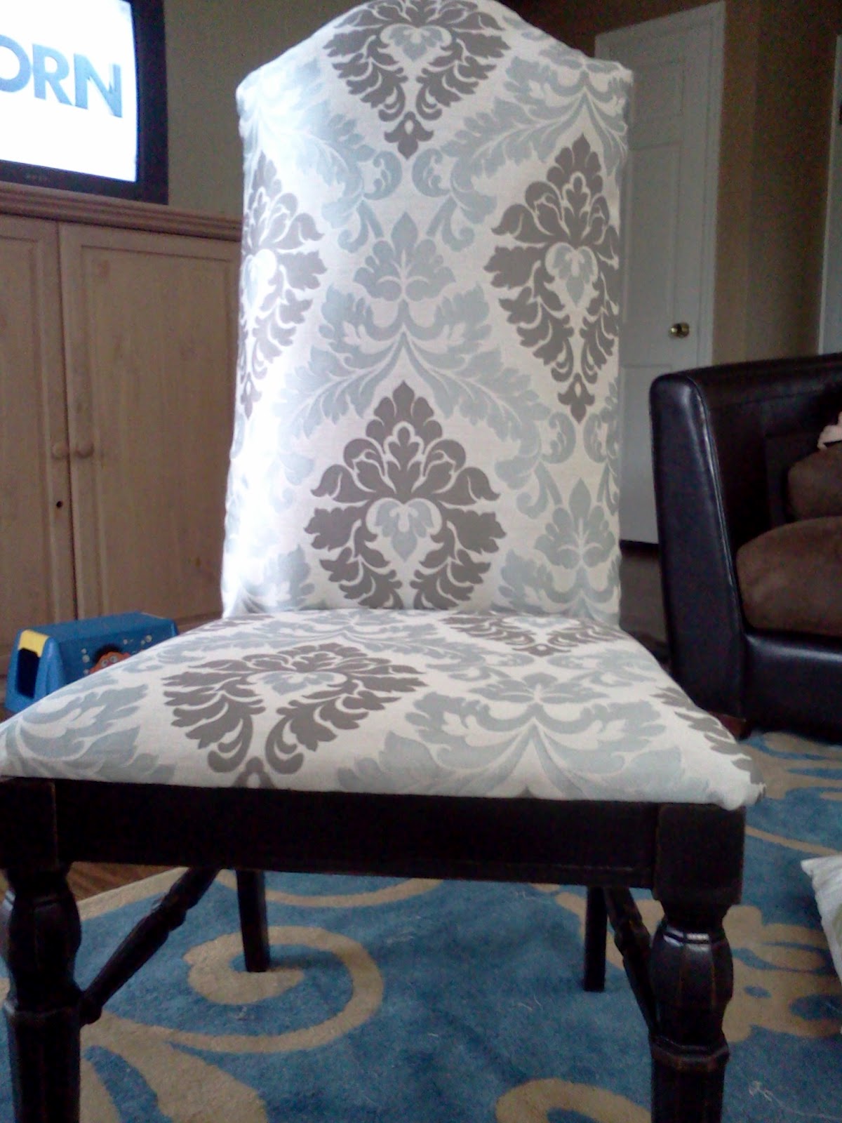 Proverbs 31 Mom How to Turn a Cane Backed Chair into a Parsons Chair