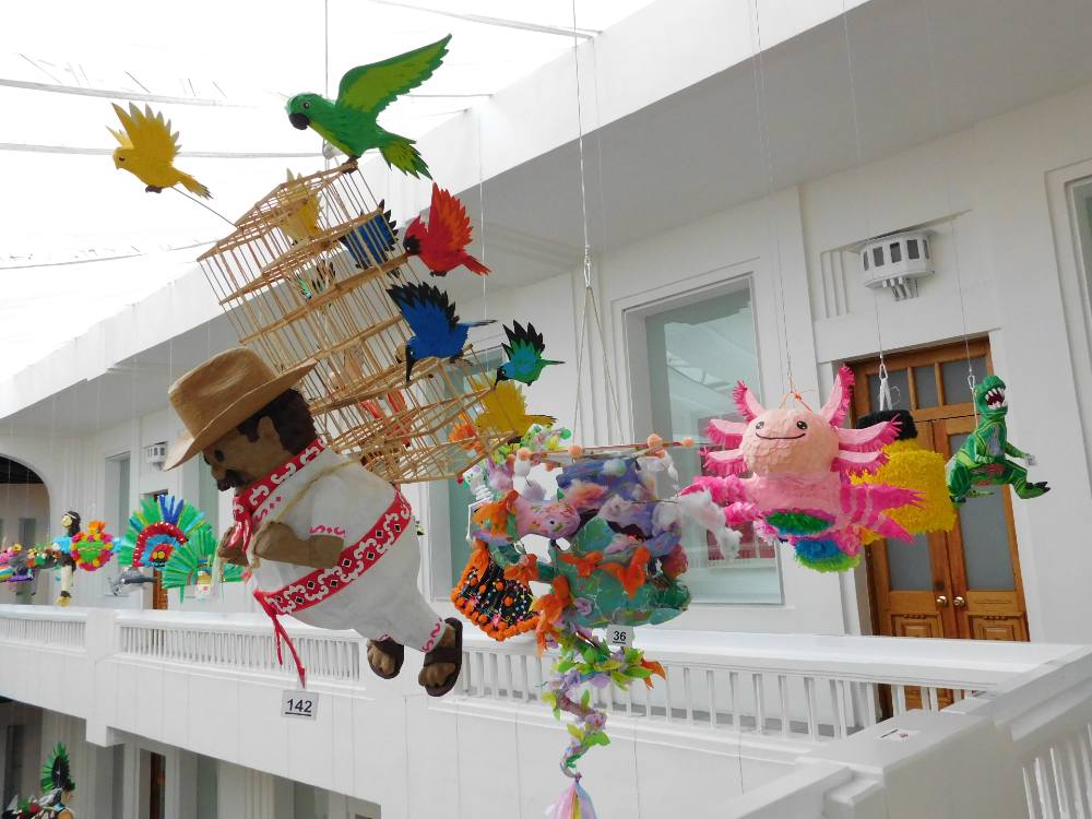 Leonardoda letra galope Regresa el 15° Concurso de Piñatas Mexicanas al Museo de Arte Popular