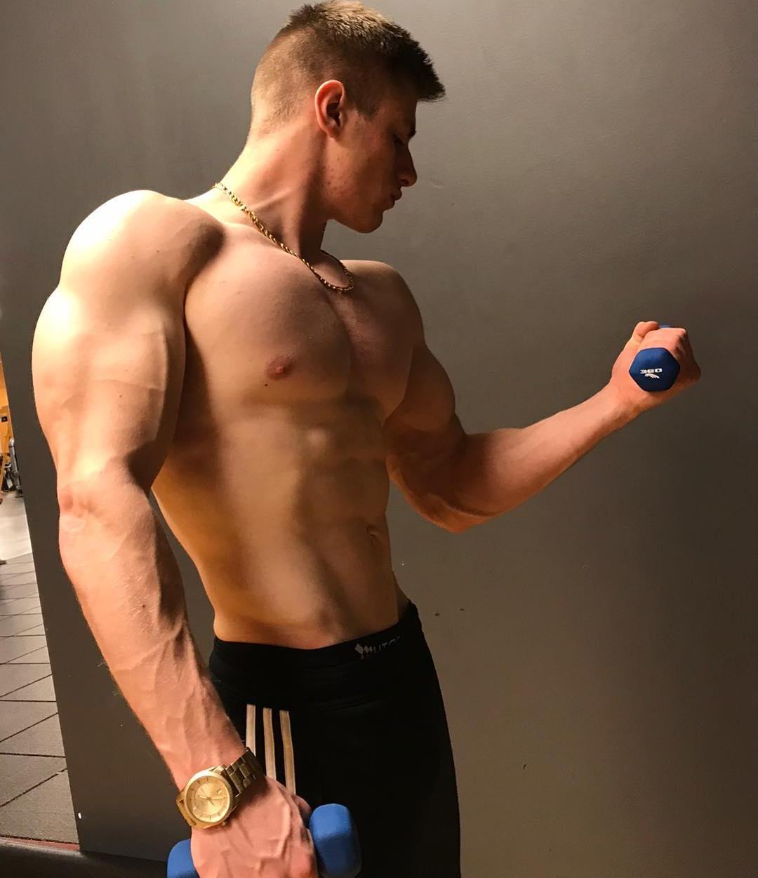 huge-young-shirtless-muscle-bro-big-veiny-biceps-sexy-college-stud