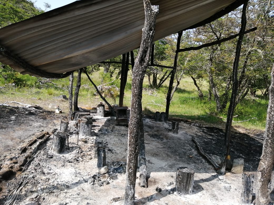 Vivienda Incendiada por Carabineros en Territorio Mallin del Treile Lonquimay