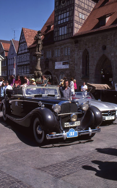 BILDERTANZ: 1990: Als die Oldtimer sich noch einen Maybach leisteten