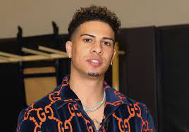 Austin McBroom Age, Wiki, Biography, Net Worth, Dating, Girlfriend,  Height