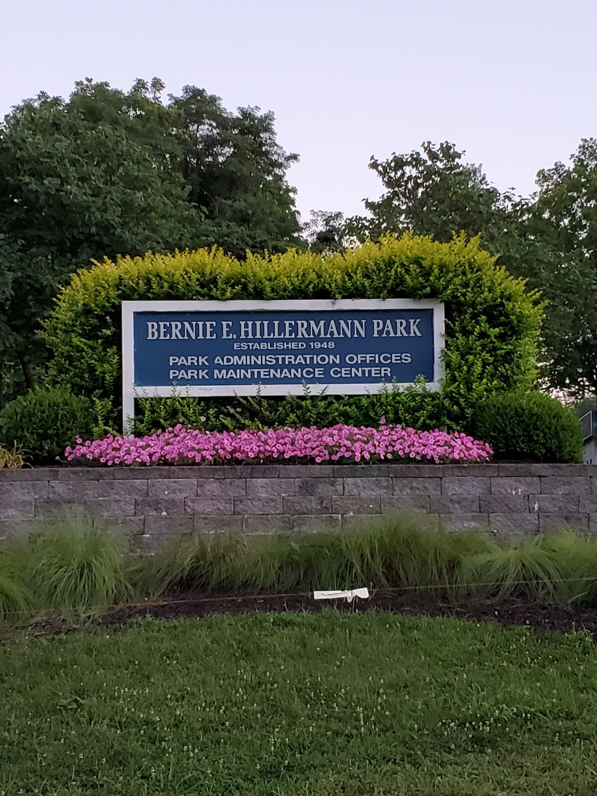 Play St. Louis Bernie Hillermann Park, Washington