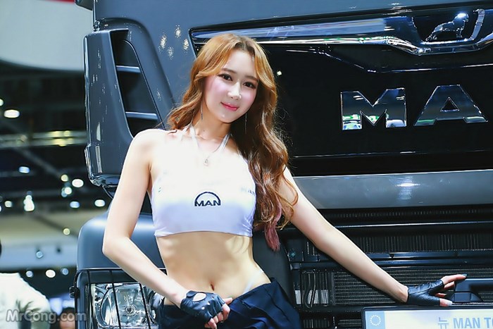 Han Chae Yee Beauty at the Seoul Motor Show 2017 (123 photos) photo 4-2