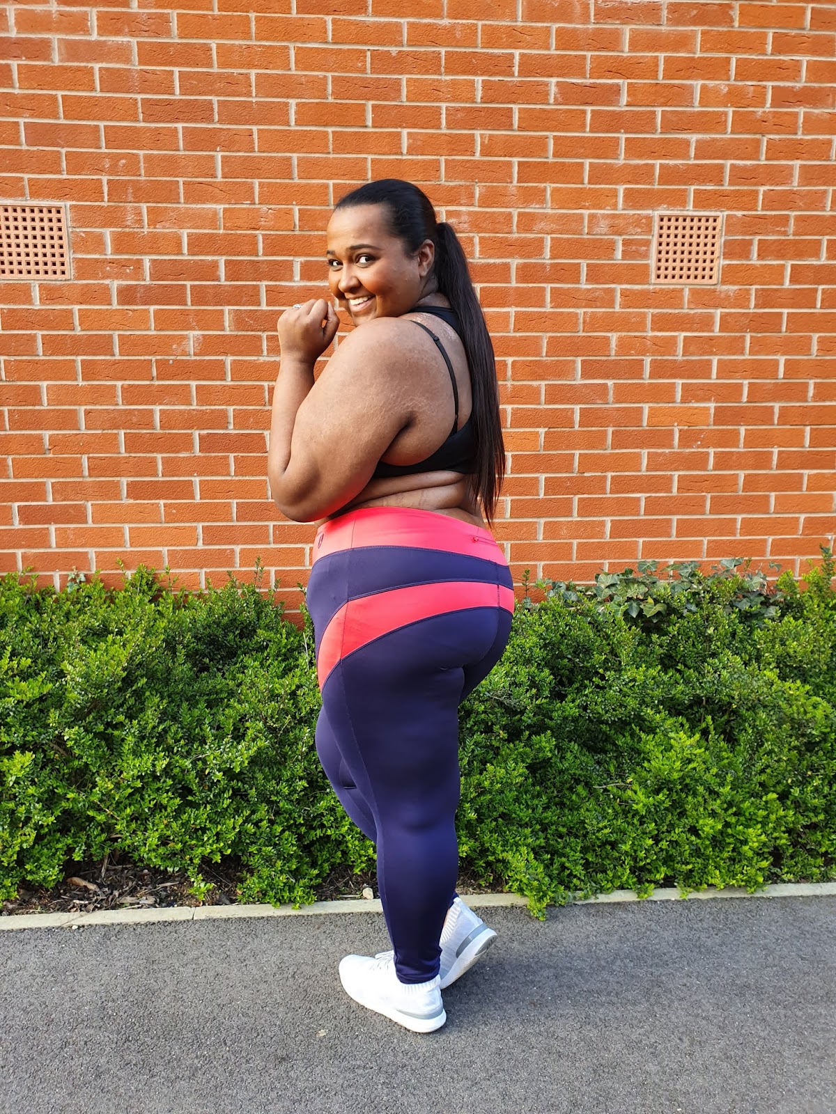 Solo ebony bbw