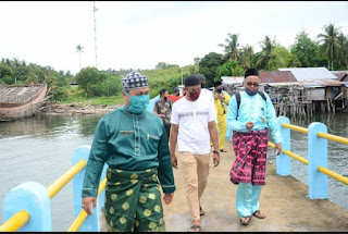 Wakil Bupati Lingga bersama Ketua Baznas Mengadakan Safari Ramadhan di Desa Bakong dan kelombok