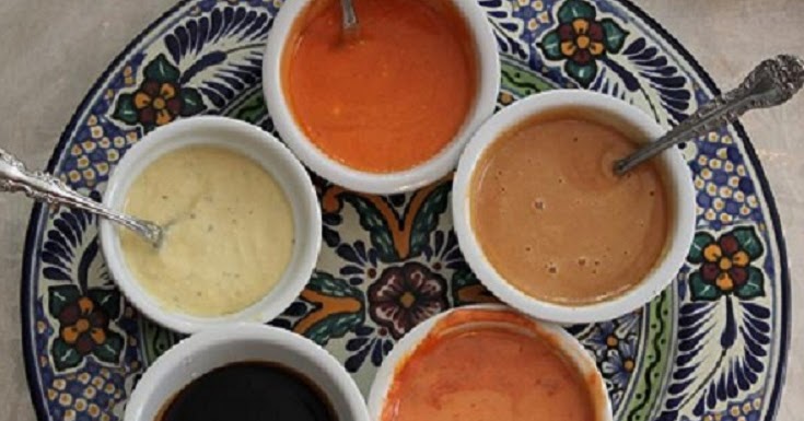 Chicken Wings And Dipping Sauces What S Cookin Italian Style Cuisine