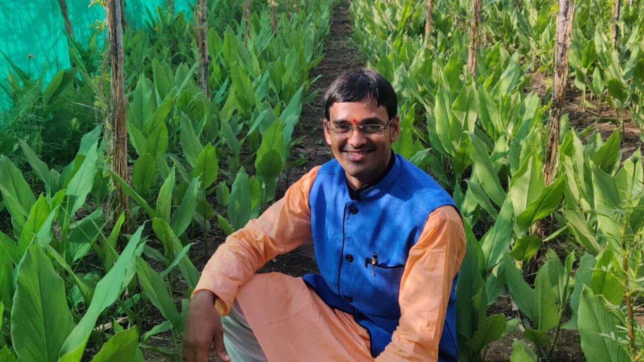 ஆகாஷ் சௌராசியா ஆகாஷ் சௌராசியா