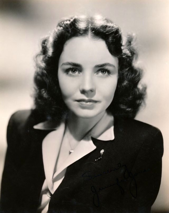 40 beautiful photos jennifer jones 1940s 1950s vintage 40 beautiful photos jennifer jones 1940s 1950s vintage
