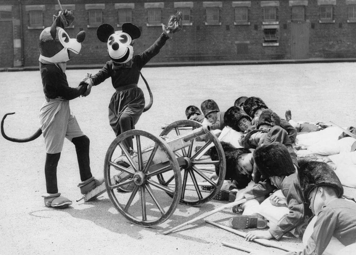 Early Photographs Show What Mickey Mouse Looked Like in the 1930s ...
