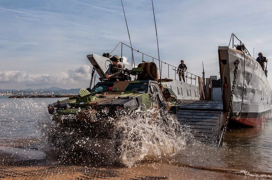 CATAMARAN%2B2014%2Bjoint%2Bamphibious%2Bexercise%2BFrenchNavy5.jpg