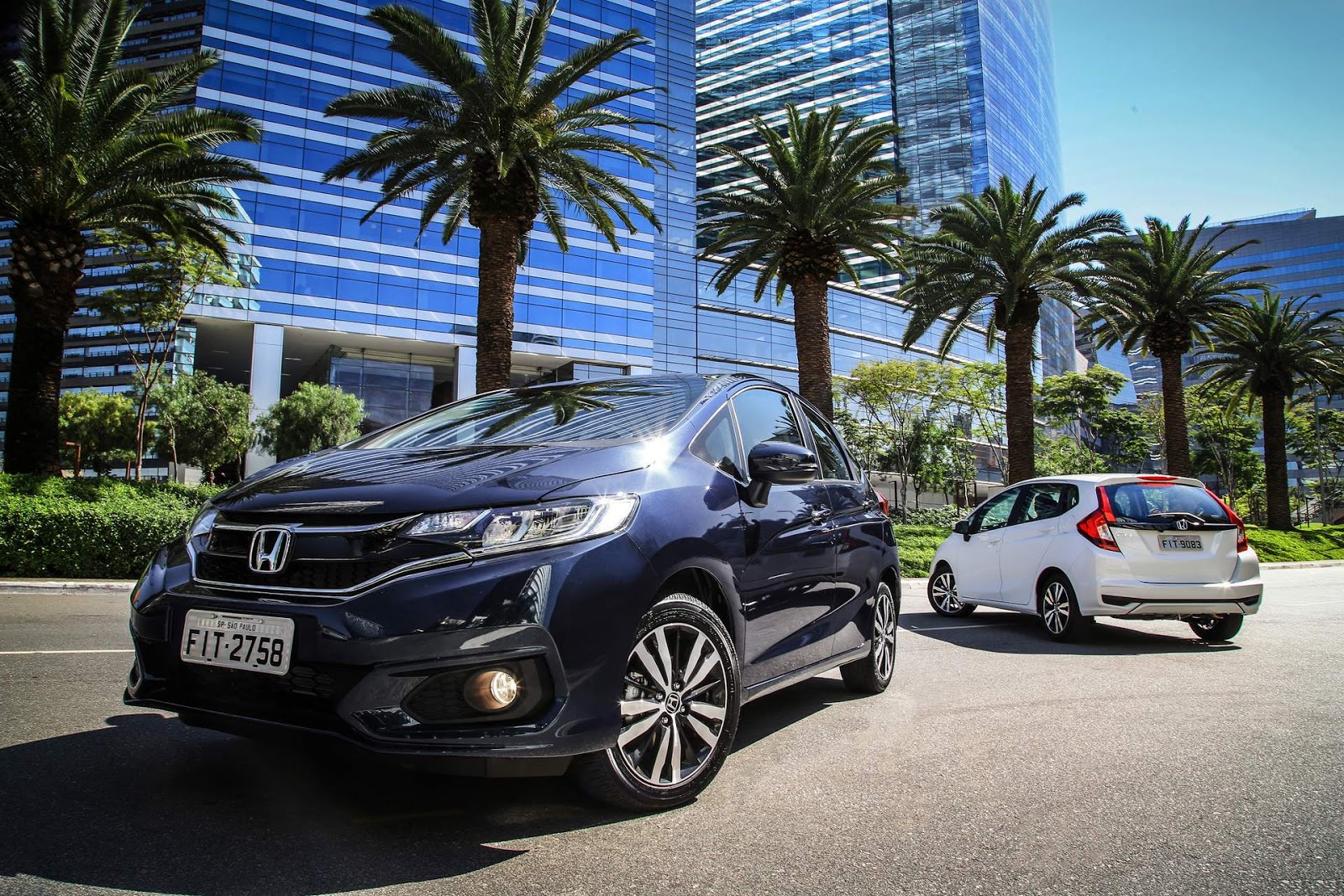 Honda Fit 2018: nova central multimídia em detalhes - vídeo