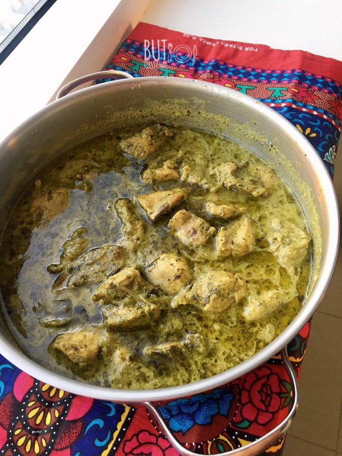 Chicken in Mint Coriander Yoghurt Sauce Hariyali Murgh Korma