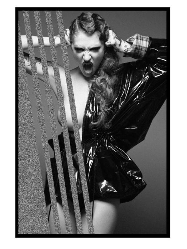 Porcelain Black interpretando "How Do You Love Someone", tema tan suyo