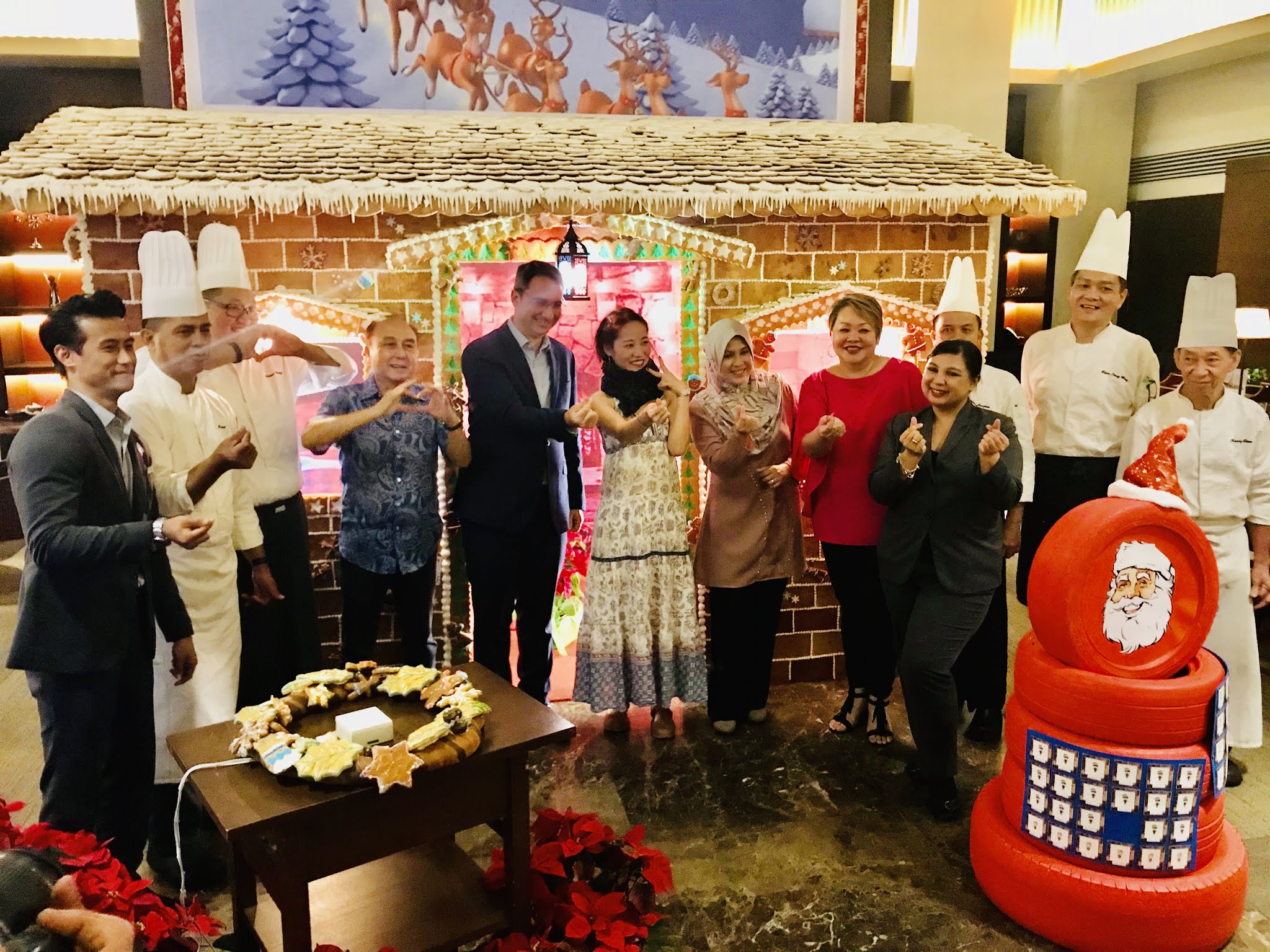 Invoke Your Christmas Childhood Memories”- Themed Christmas Tree Lighting Ceremony At Hyatt Regency Kinabalu Invoke Your Christmas Childhood Memories”- Themed Christmas Tree Lighting Ceremony At Hyatt Regency Kinabalu
