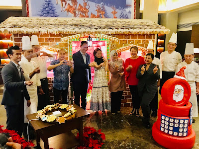Invoke Your Christmas Childhood Memories”- Themed Christmas Tree Lighting Ceremony At Hyatt Regency Kinabalu Invoke Your Christmas Childhood Memories”- Themed Christmas Tree Lighting Ceremony At Hyatt Regency Kinabalu