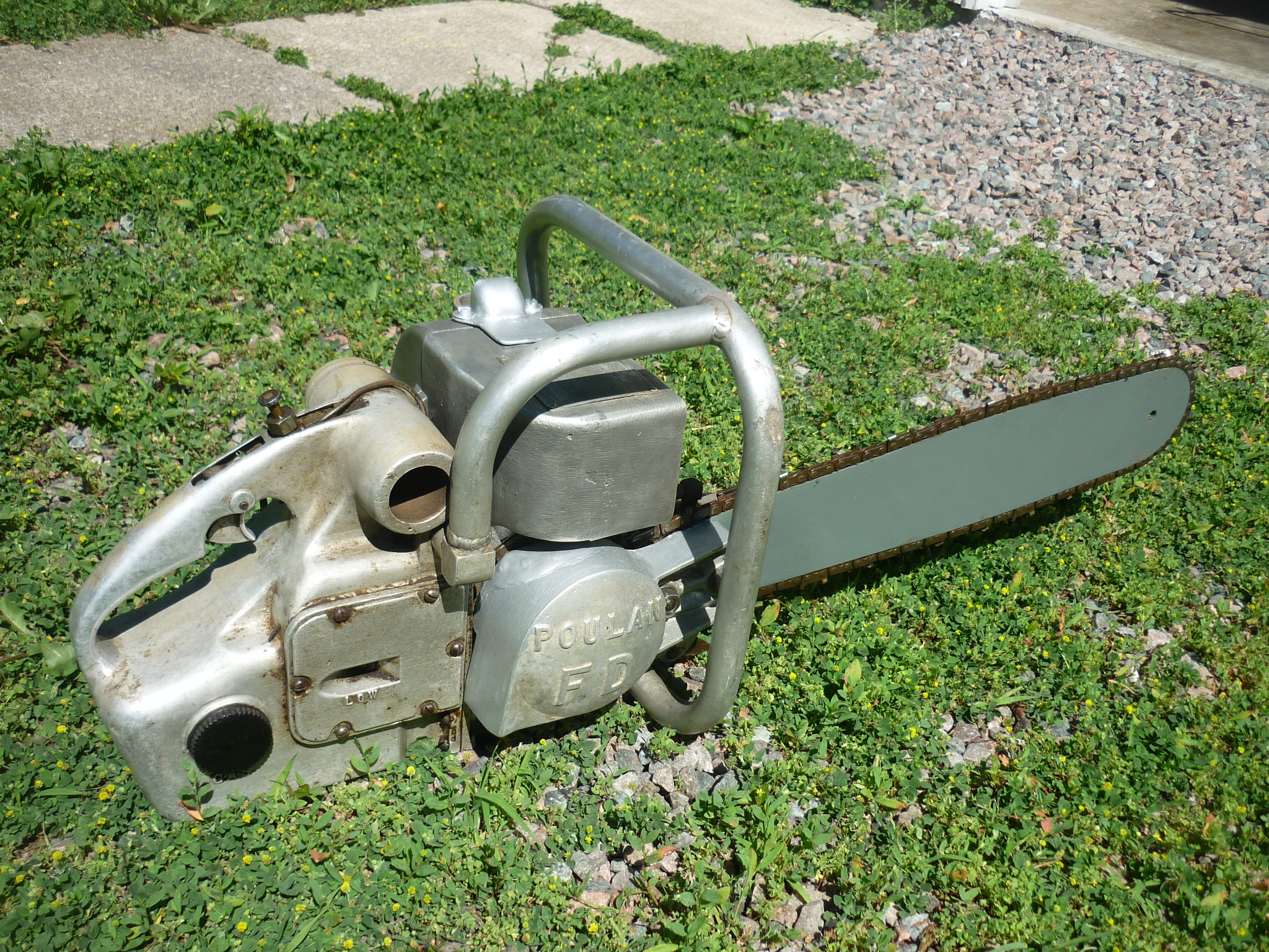 VINTAGE CHAINSAW COLLECTION 10/12